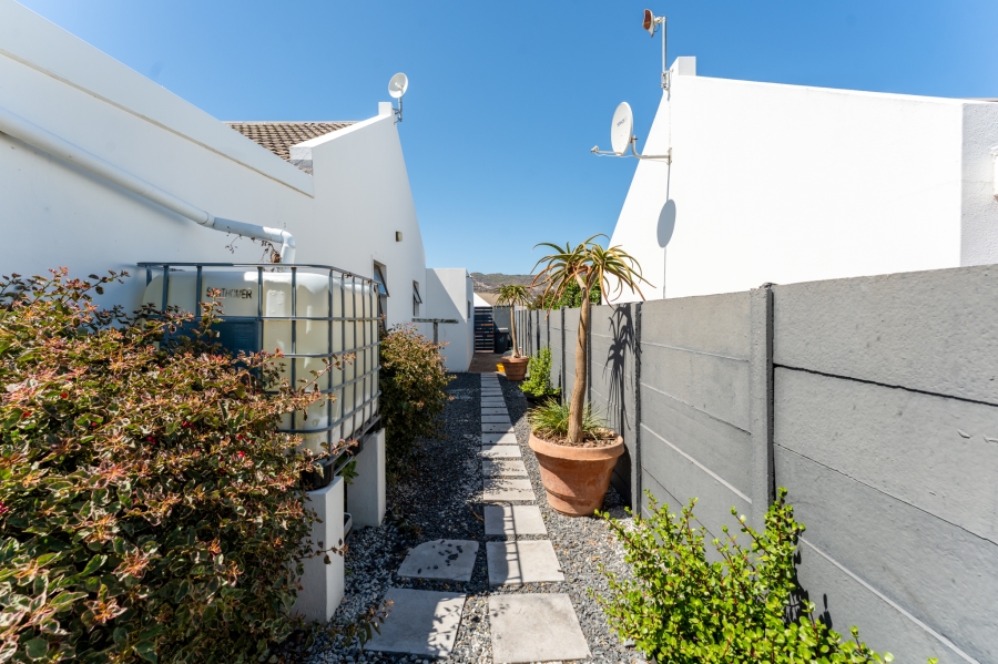 To Let 2 Bedroom Property for Rent in Fish Hoek Western Cape